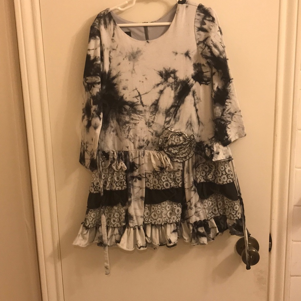 Isobella & Chloe tie dye dress